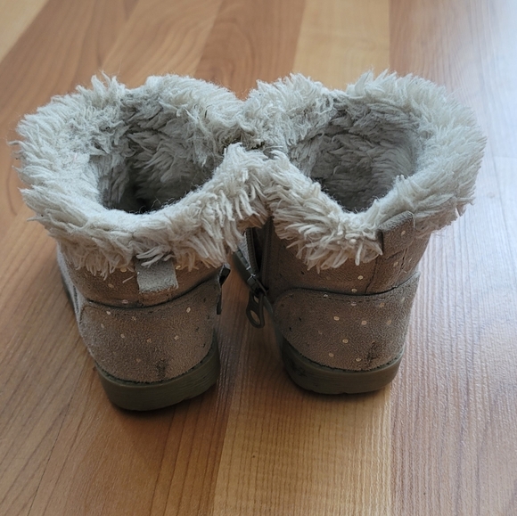 Cat&Jack Toddler Girls Boots Sz 4 Tan Suede like Side Zip Pull on Shoes Faux Fur - Picture 9 of 12